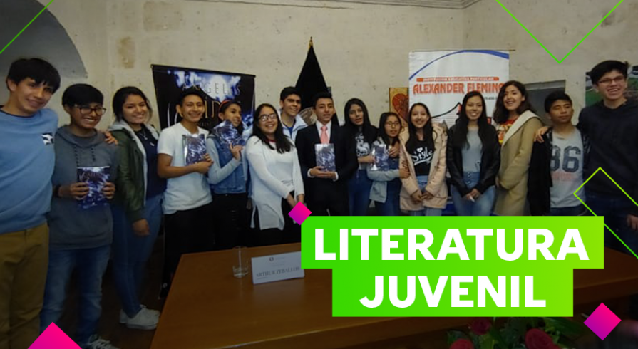 Él acaba de publicar su primera novela con solo 15 años