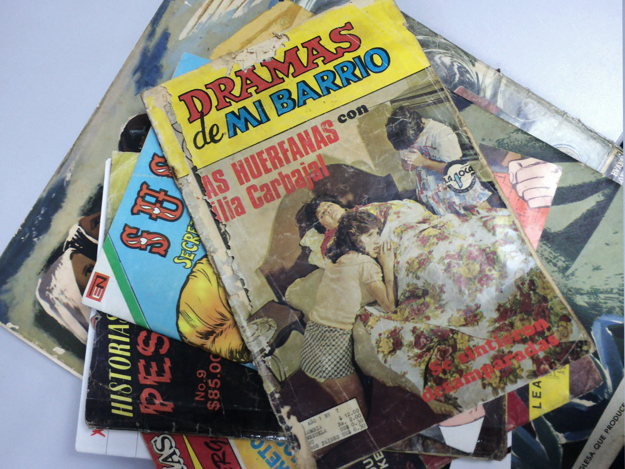 &quot;Dramas de mi Barrio&quot; de editorial &quot;La foca&quot; es una fotonovela que retrata situaciones dramáticas, un poco exageradas.