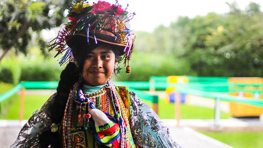 Los escolares vinieron de colegios biling&amp;uuml;es de 24 regiones tales como Puno, Moquegua, Amazonas, Madre de Dios, Piura, Lambayeque y m&amp;aacute;s.