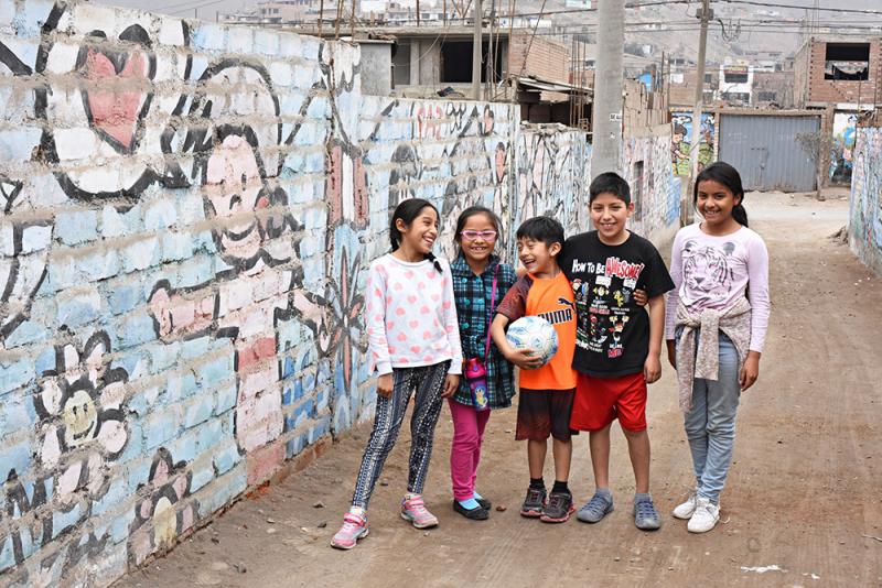 Paseando por el barrio. Créditos de la foto: Canal IPe